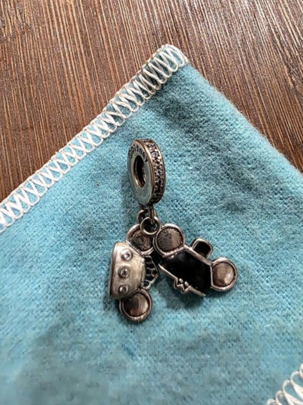 Pandora x Disney Mickey & Minnie Wedding Charm